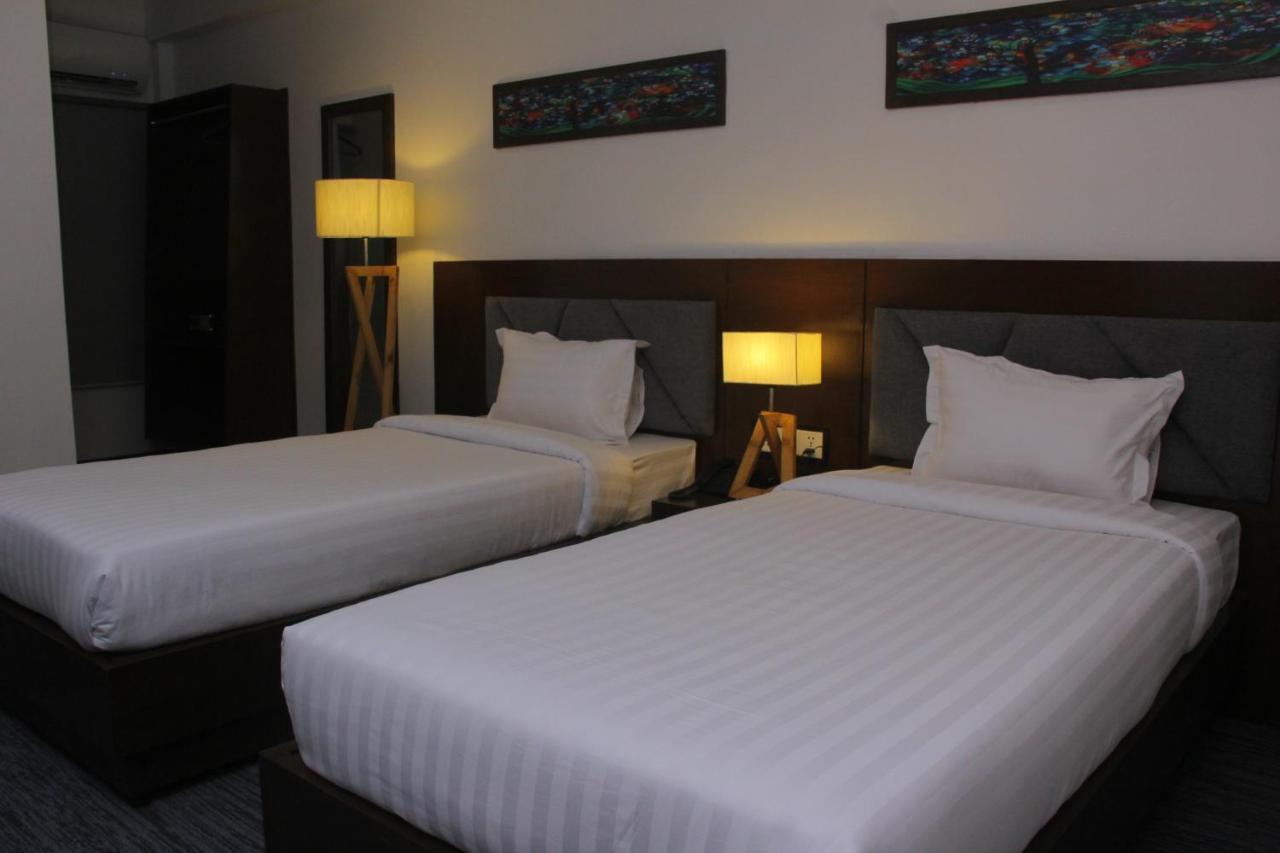 Hotel Zakaria International Dakka Kültér fotó
