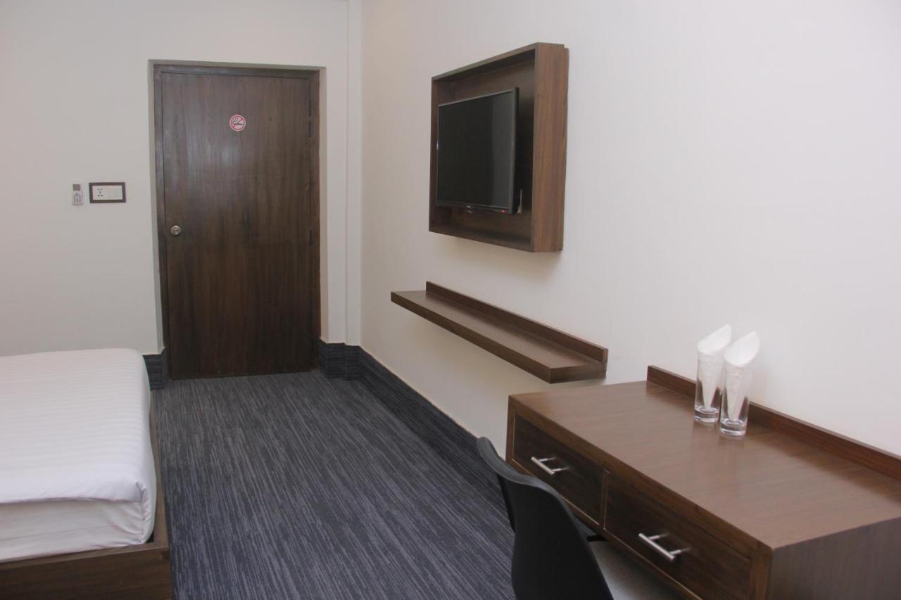 Hotel Zakaria International Dakka Kültér fotó